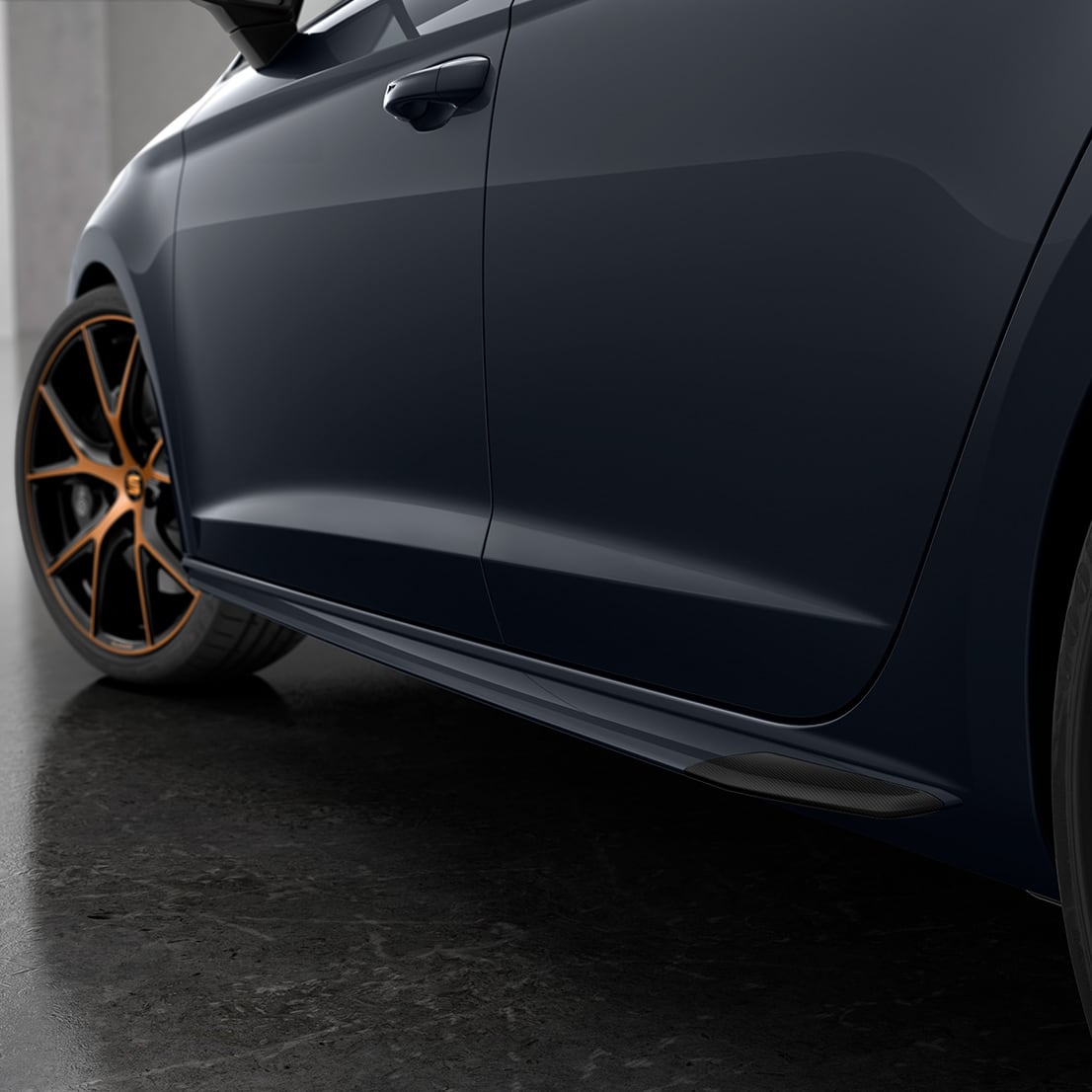 leon-cupra-carbon-edition-side-skirts-with-carbon-fibre-inserts